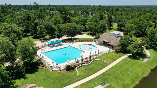 Building Photo - 1055 Forest Haven Ct