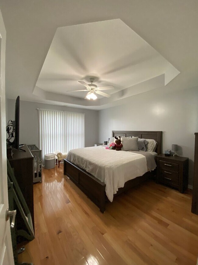 Building Photo - 3672 Fieldstone Dr