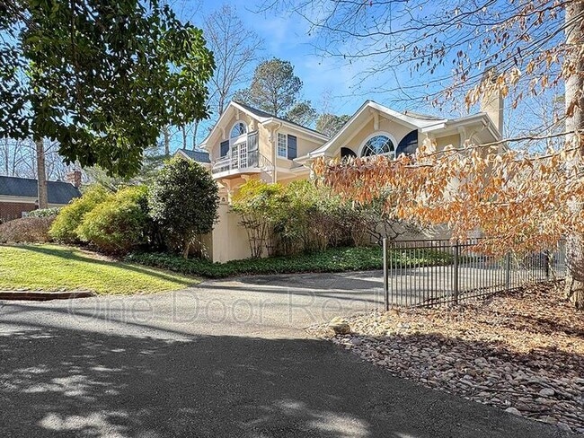 Building Photo - 109 Elizabeth Meriwether