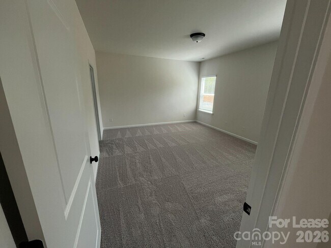 Building Photo - 1100 Langston Ln