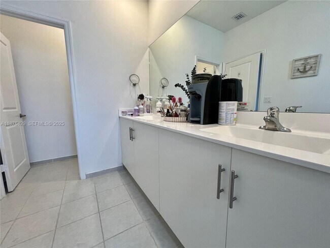 Building Photo - 13371 SW 287th St