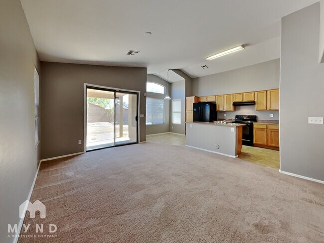 Primary Photo - 15012 W Watson Ln