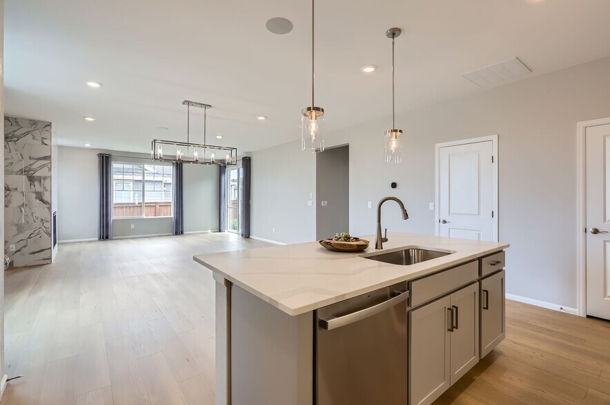 Building Photo - 4701 Amrock Dr