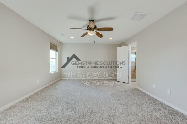 Building Photo - 2704 Orleans Dr