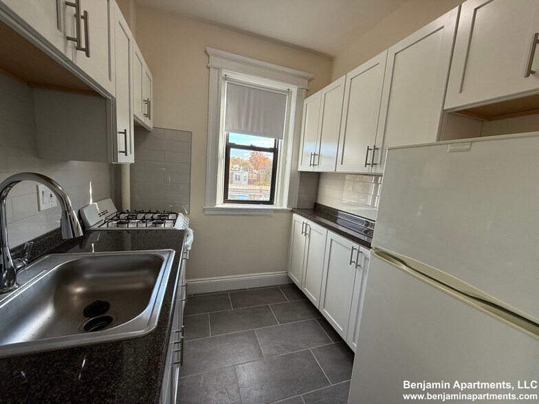 Building Photo - 1161 Commonwealth Ave