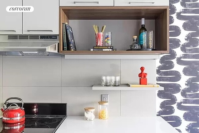 Building Photo - 1-76 Woodward Ave