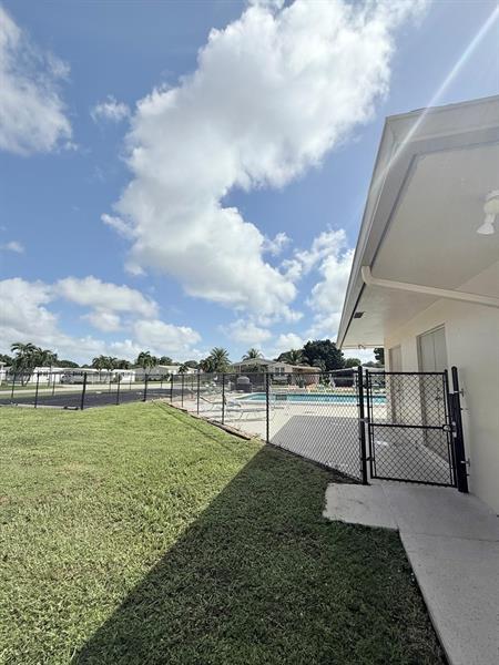 Building Photo - 2090 SW 85th Ave