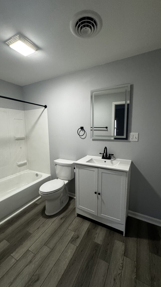 Building Photo - 126 Connector Rd