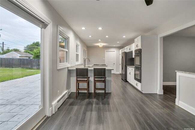 Building Photo - 34 Millbrook Dr