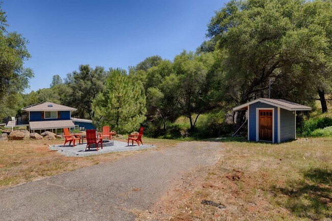 Building Photo - Private Gated 3BD/2BA Home on Acreage – Close to Bear River Highschool