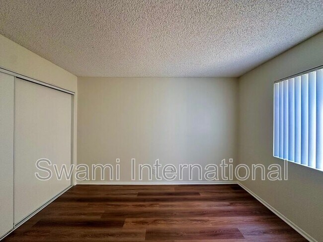 Building Photo - 26114 Belle Porte Ave