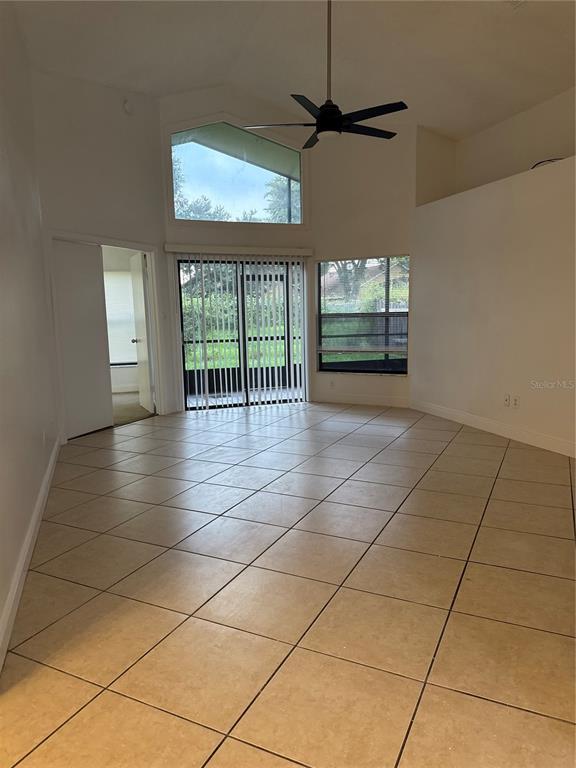 Building Photo - 245 Lakebreeze Cir