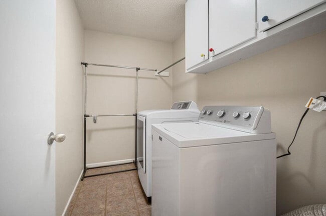 Building Photo - 4314 55th St