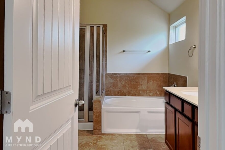 Building Photo - 18401 Rio Chama Ln