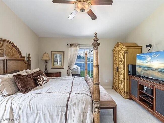 Building Photo - 5595 Greenwood Cir