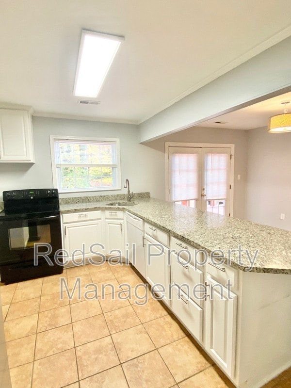 Building Photo - 773 Childress Dr