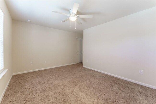 Building Photo - 3557 Ashby Pond Ln