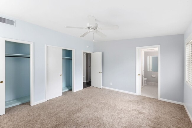 Building Photo - Charming Haven for Rent: Your Ideal Home A...