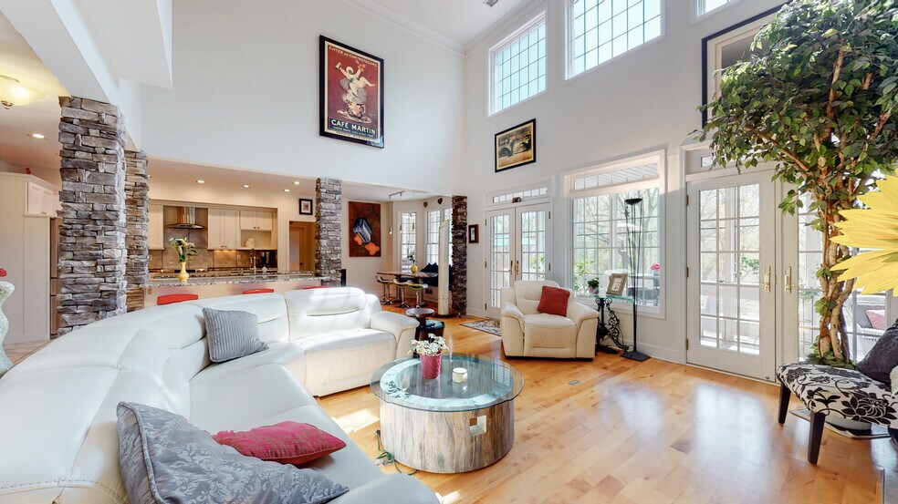 Building Photo - 8745 Old Charlotte Pike