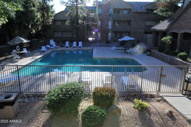 Building Photo - 200 E Southern Ave