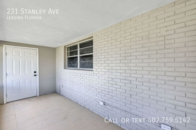 Building Photo - 231 Stanley Ave