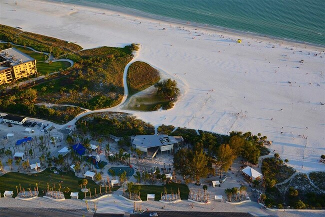 Building Photo - 4822 Ocean Blvd