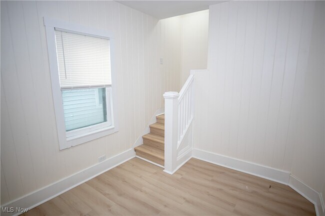 Building Photo - 12412 Sprecher Ave