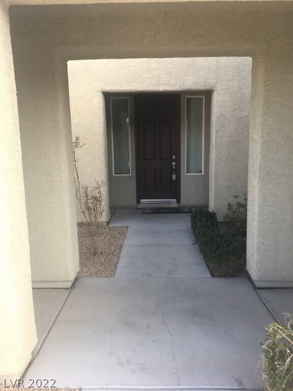 Building Photo - 2698 Bothwell Pl