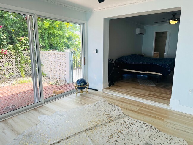 Building Photo - 498 Brightwaters Dr