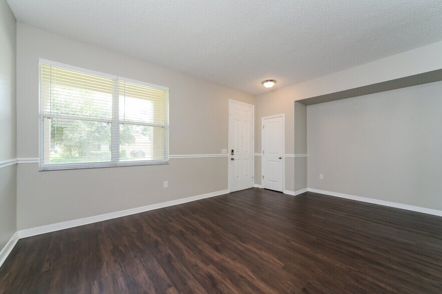Building Photo - 917 Anchorage Ln