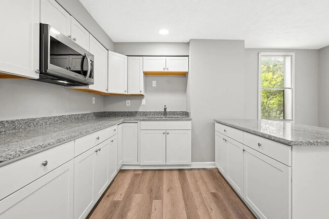 Building Photo - 207 Marie Ave