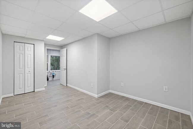 Building Photo - 247 Marsden Hts Rd