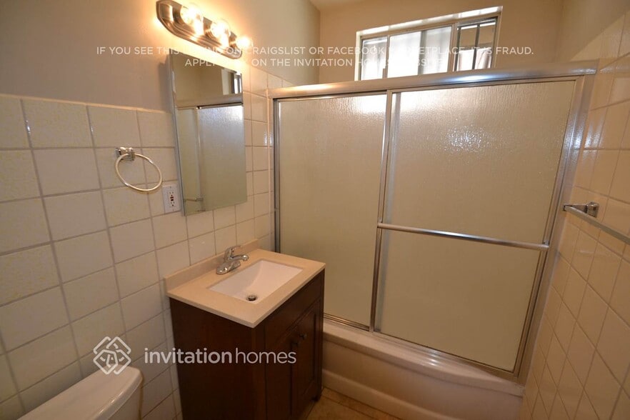 Building Photo - 12351 Poinsettia Ave