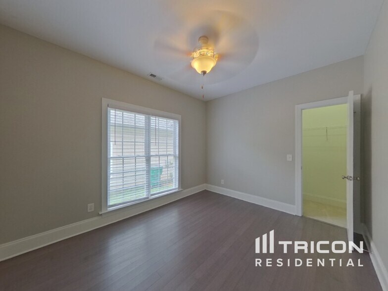 Building Photo - 1129 Moray Ct