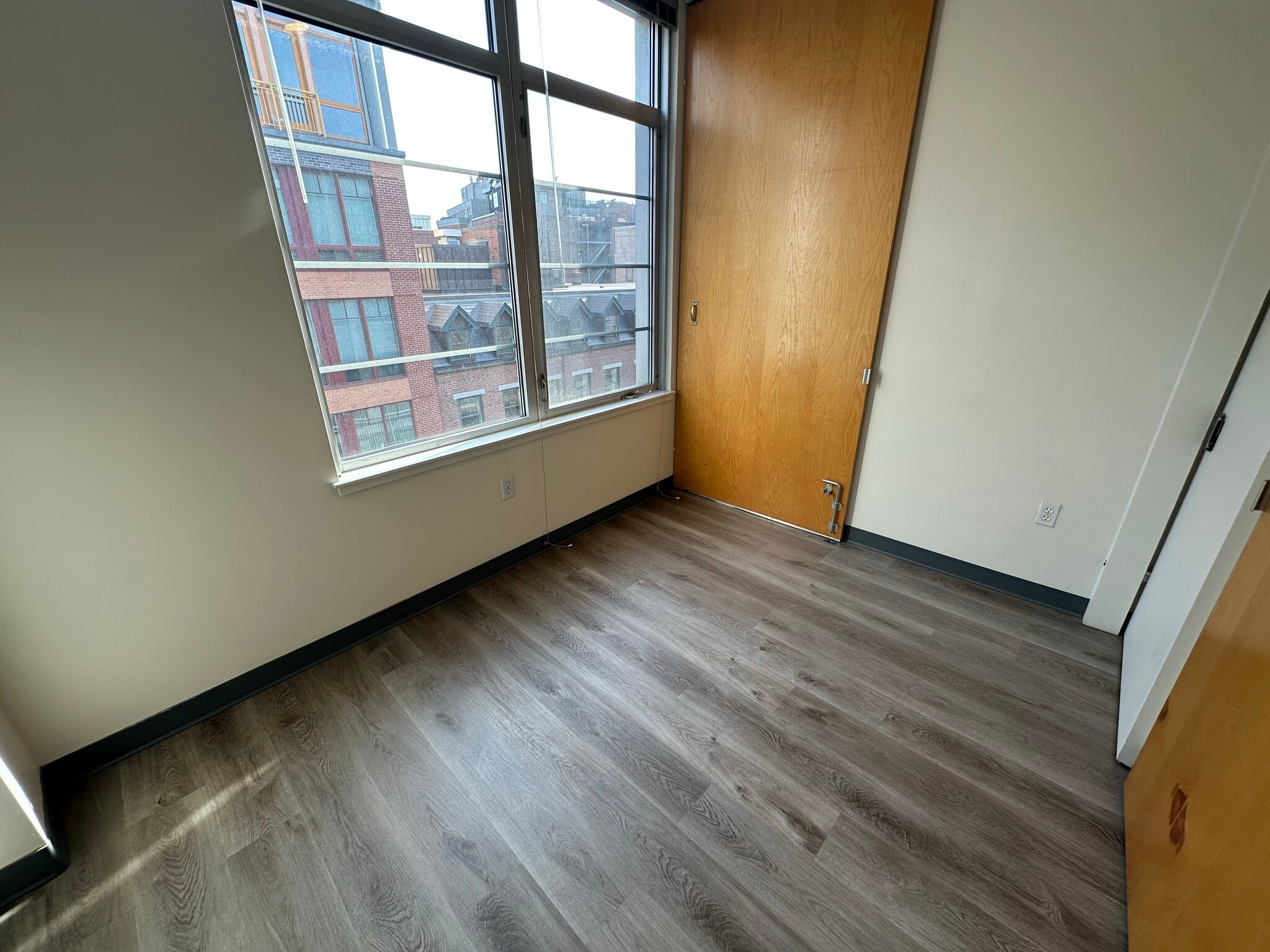 Building Photo - 117 E Berkeley St