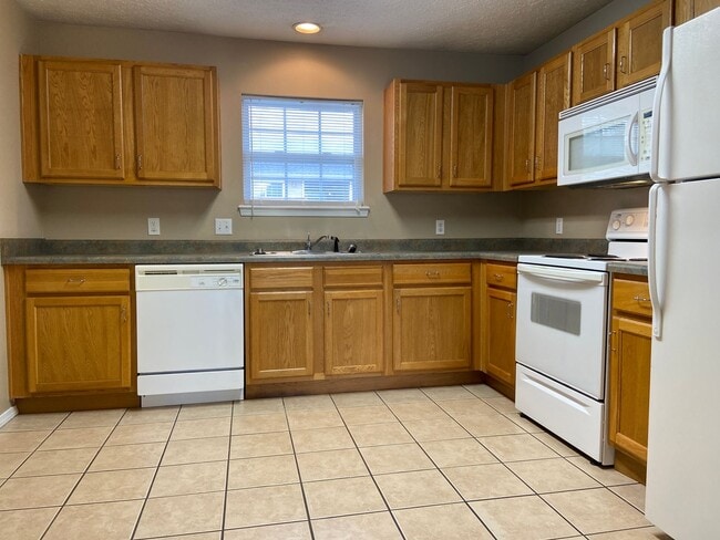 Building Photo - Condominium in Academy Commons