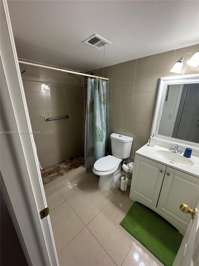 Building Photo - 20337 NE 2nd Ave