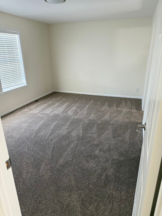 Building Photo - 305 W Uwchlan Ave