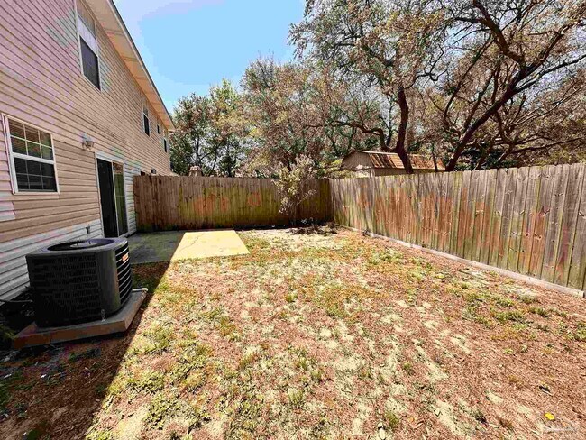 Building Photo - 5715 Cacica St