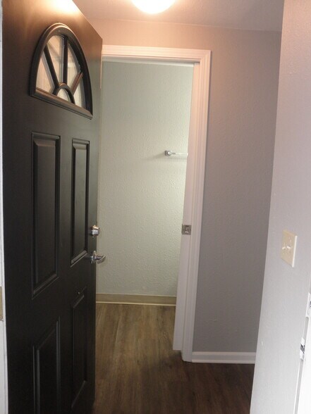 Building Photo - 3845 Northwest Chemult Place