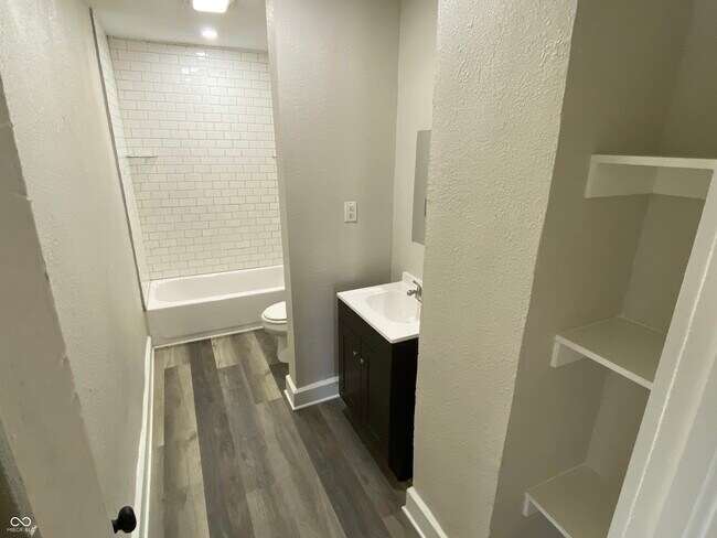 Building Photo - 2002 Arrow Ave