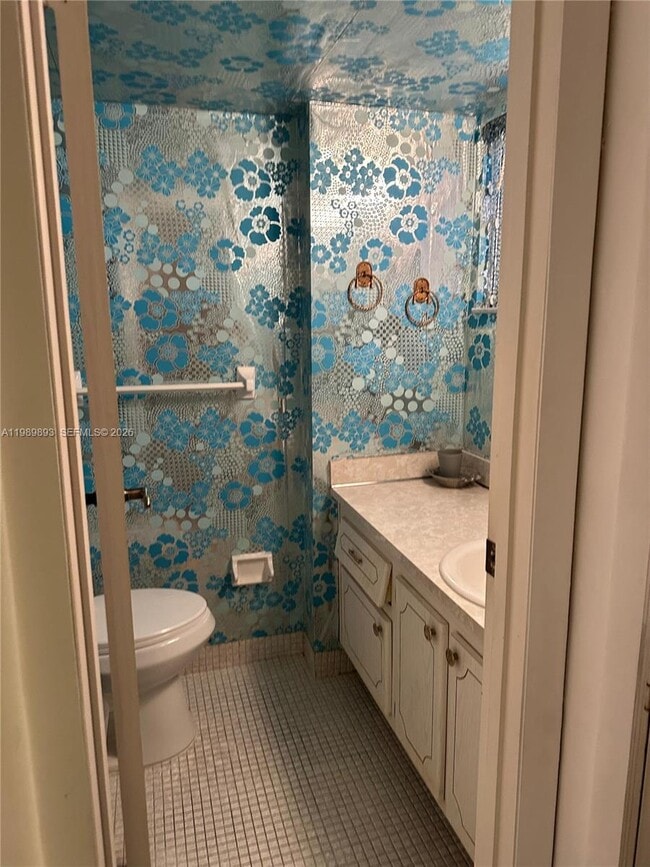 Building Photo - 410 SE 2nd St