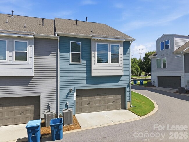 Building Photo - 1205 Kohler Ave