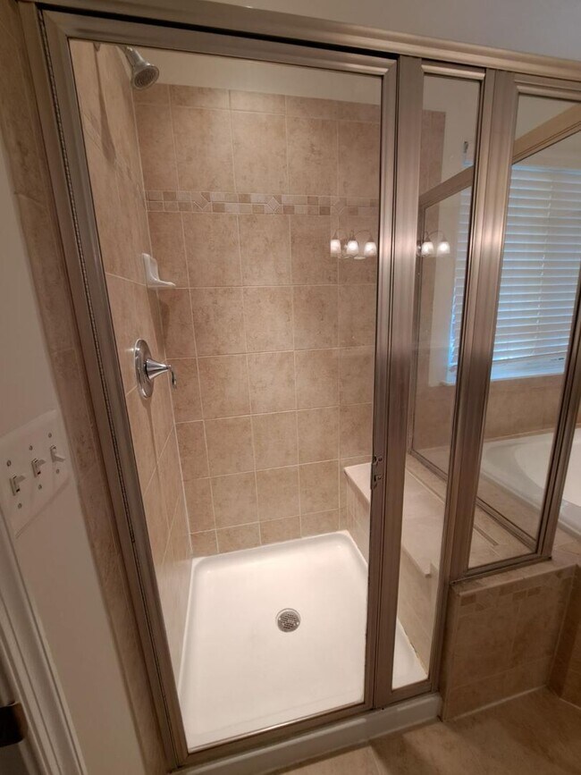 Building Photo - 17305 Madrillon Way