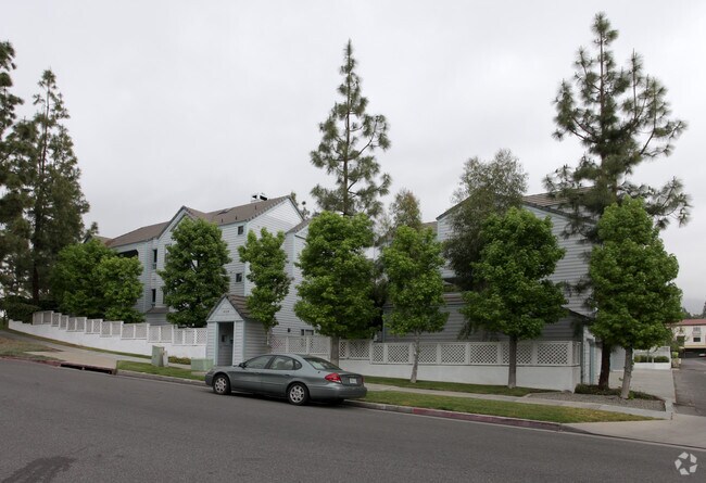 Building Photo - 1025 Via Zapata