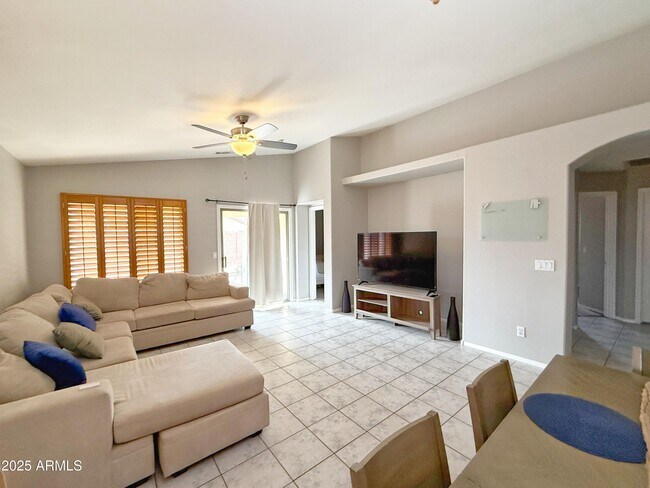 Building Photo - 6757 W Gardenia Ave