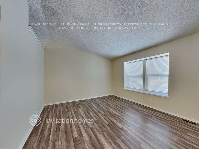 Building Photo - 3474 Foxridge Dr