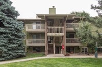 Building Photo - 2800 Kalmia Ave