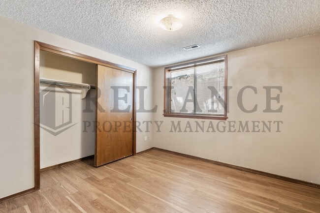 Building Photo - 2203 S Lori Ln