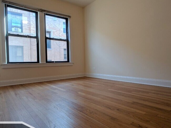 Building Photo - 2621 N Spaulding Ave